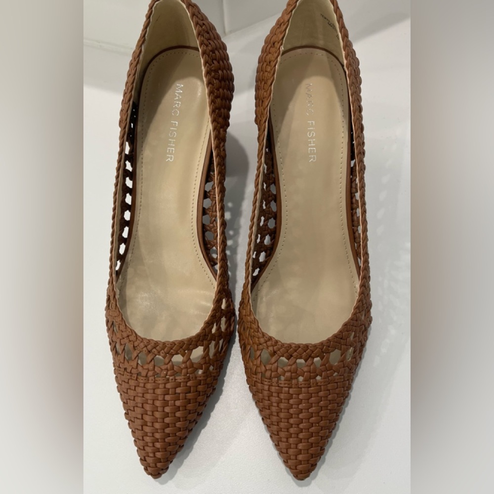 MARC FISHER CARLY Dress Pump, Size 8.5M - Picture 2 of 8